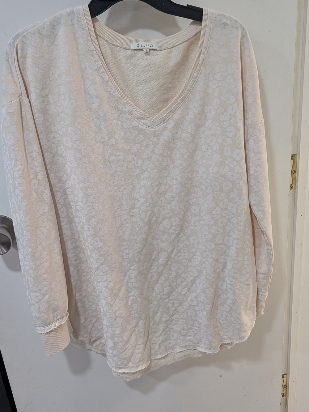 Z Supply Pale Blush V-Neck Lightweight Sweatshirt